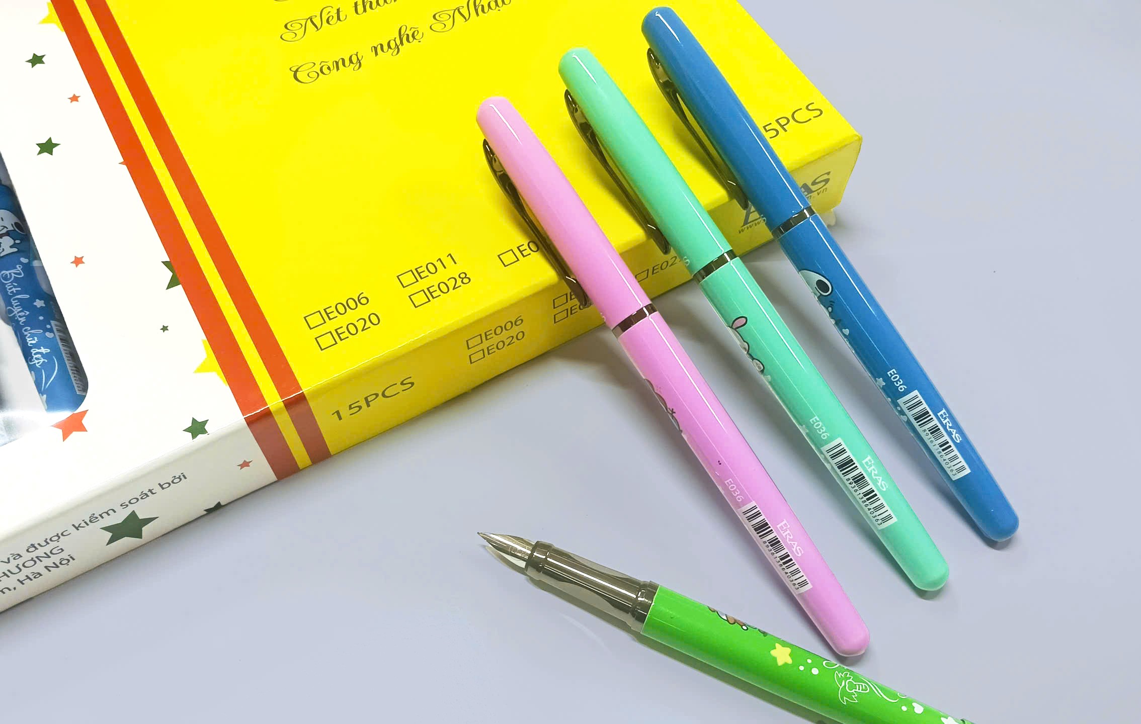 Bút luyện chữ đẹp